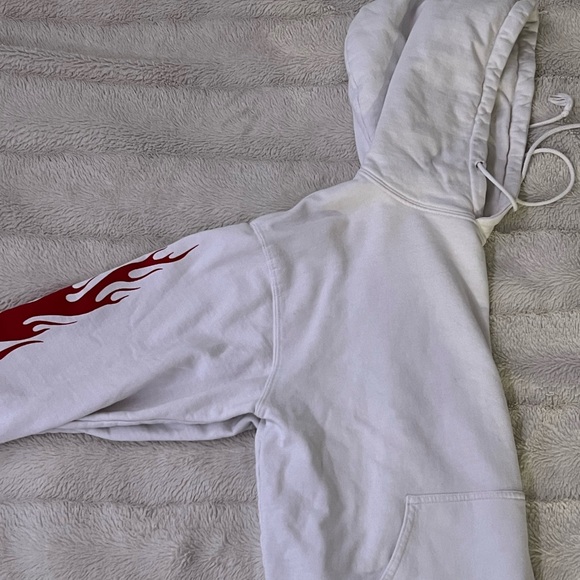 White hoodie with red flames on arms - Picture 2 of 5
